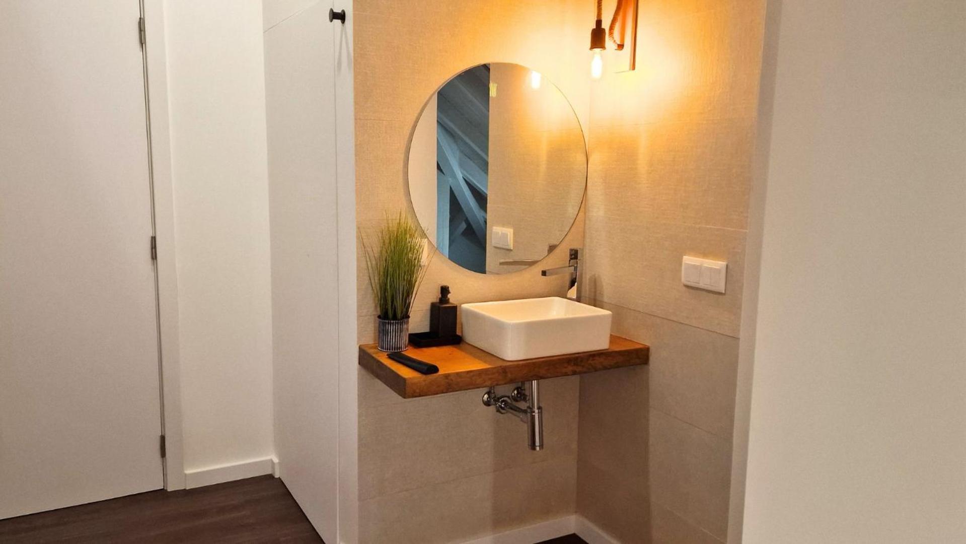 Surfsoul Guesthouse - Bed And Breakfast Peniche Eksteriør bilde