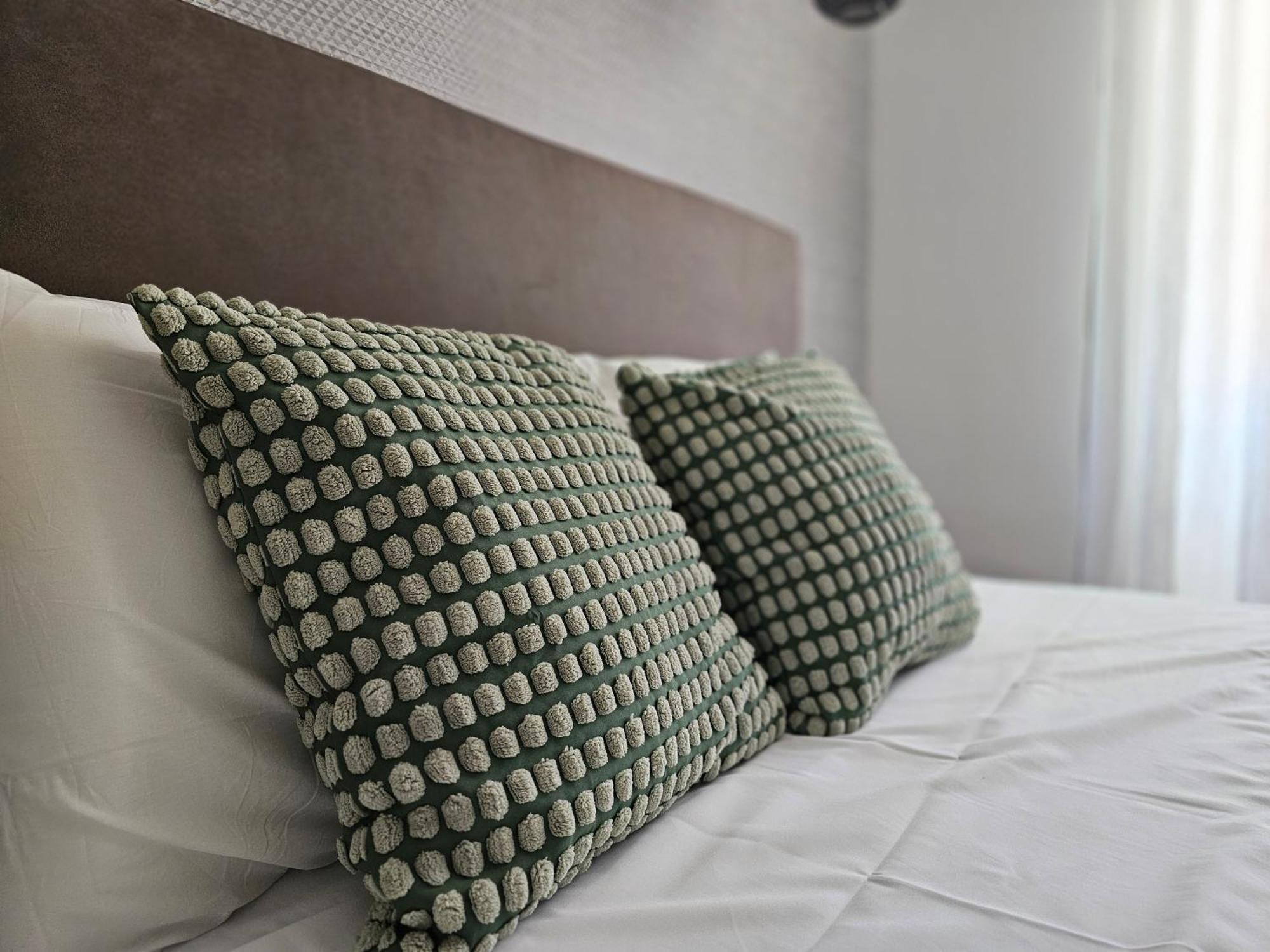 Surfsoul Guesthouse - Bed And Breakfast Peniche Eksteriør bilde